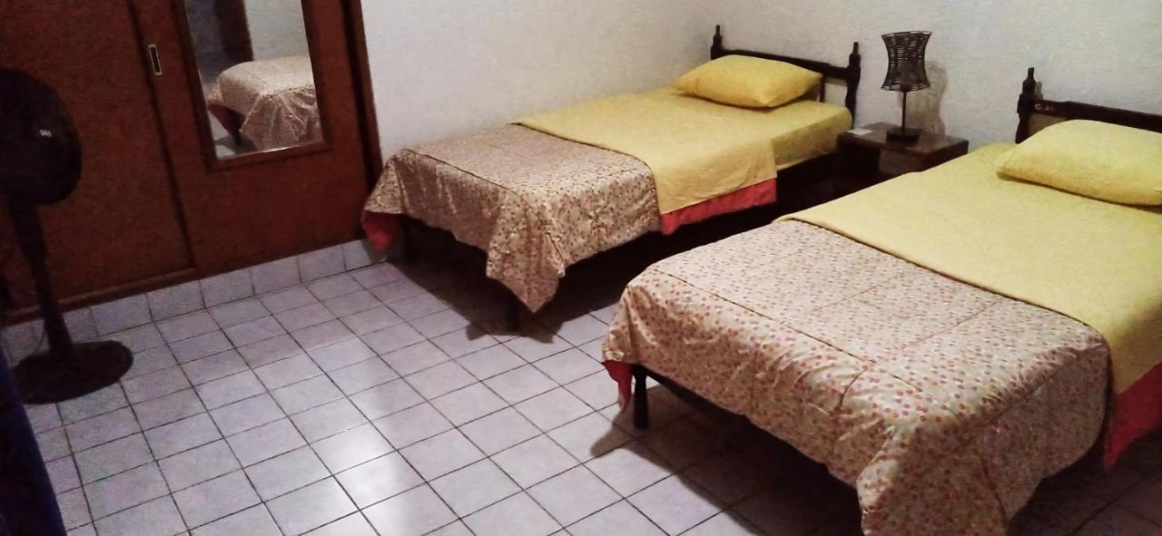 Hostal Iberia Talara Εξωτερικό φωτογραφία